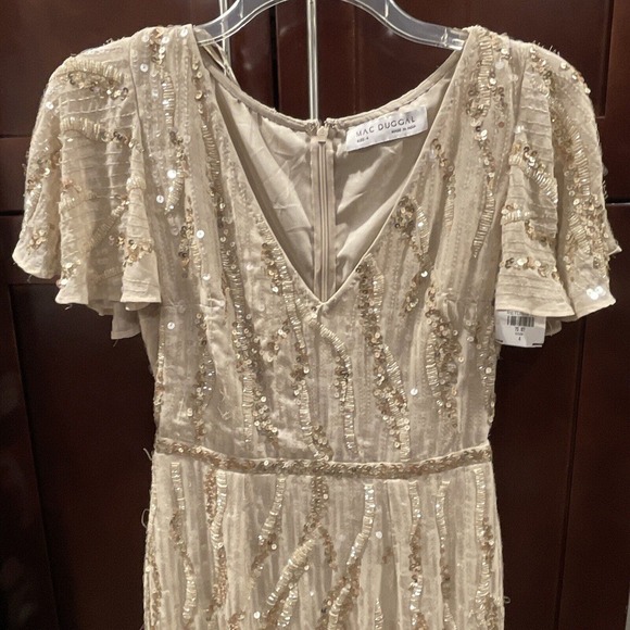 MAC DUGGAL 93591 SEQUINED V-NECK FLUTTER SLEEVE TEA LENGTH OYSTER SHEAT DRESS 4 - Picture 4 of 11